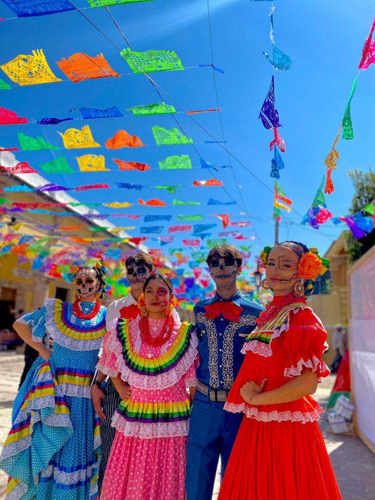 El municipio llevará a cabo un festival para enaltecer la importancia cultural y económica de los oficios en la vida del municipio. Habrá un altar monumental, una magna procesión y actividades artísticas. 