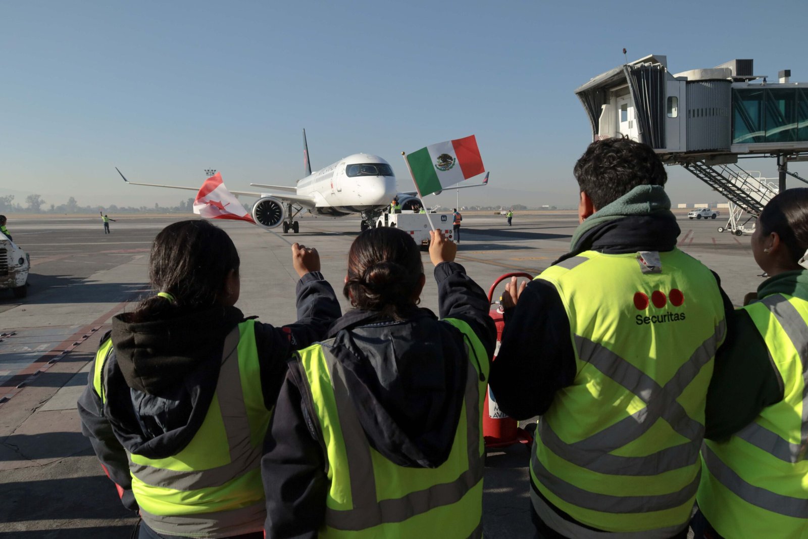 En el aspecto turístico, ambos destinos impulsarán un enriquecedor intercambio de experiencias culturales y gastronómicas, ya que Montreal representa una puerta directa a la diversidad y riqueza cultural de Canadá.